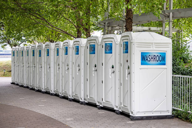 Best Portable bathroom rental  in Eureka, IL